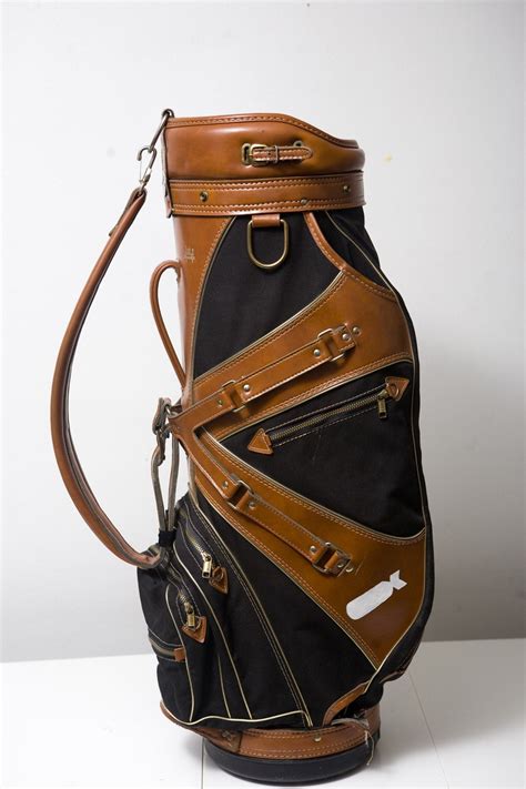 retro style golf bags.